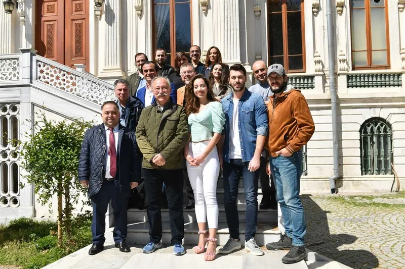 hababam-sinifi-bacaksiz-tuncay-akca-oldu-mu-tuncay-akca-kimdir-nereli-kac-yasindaydi-hastaligi-neydi-1723889068849.jpeg Hababam Sınıfı Bacaksız Tuncay Akça öldü mü? Tuncay Akça kimdir, nereli, kaç yaşındaydı, hastalığı neydi?-2