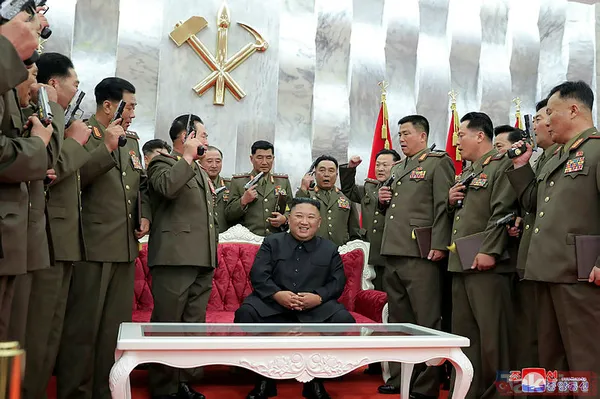 Son dakika: Dünya bu karelerin ardından Kuzey Kore'ye kilitlendi! - 1