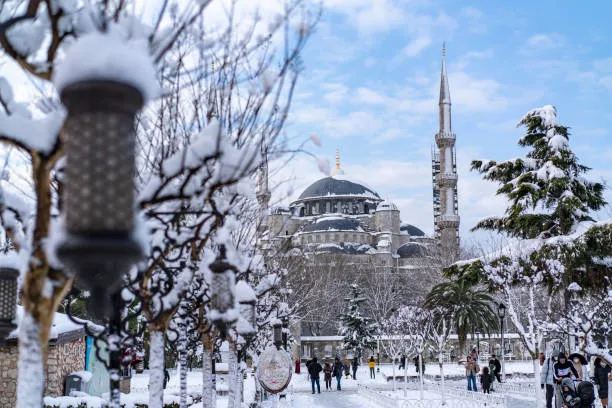istanbulun-kapisina-dayandi-carsamba-gunu-o-illere-aniden-bastiracak-1705956372900.jpg O illere aniden bastıracak! İstanbul'un kapısına dayandı! Tarih verildi: Dışarı adım atmayın-6