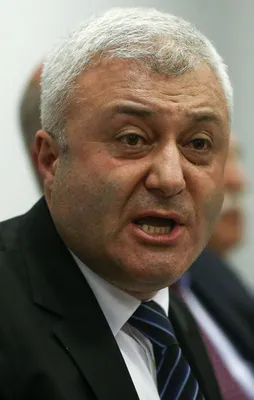 Aydın Doğan kalkan olur CHP’li vekil tehdit eder