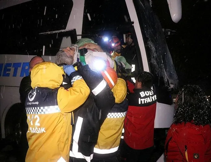 TEM’de zincirleme trafik kazası: Ölü ve yaralılar var