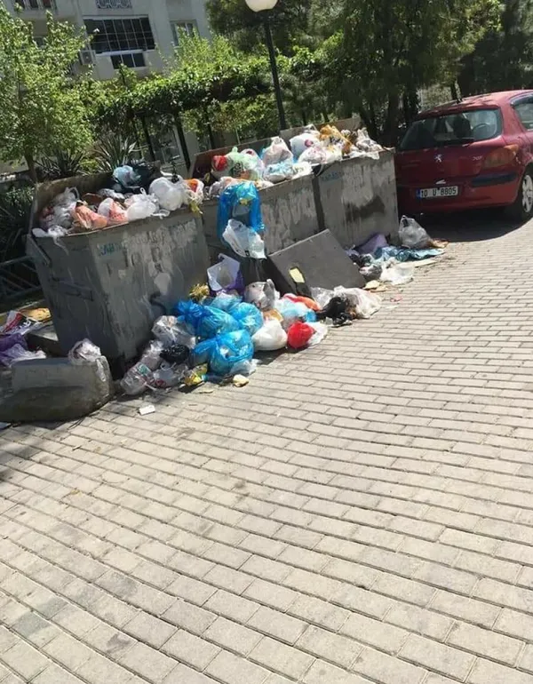 CHP'li Karabağlar Belediyesi sokakları çöp dağlarına çevirdi! Vatandaş isyan etti!-3