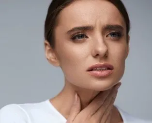 Kısık seste reflü saklı