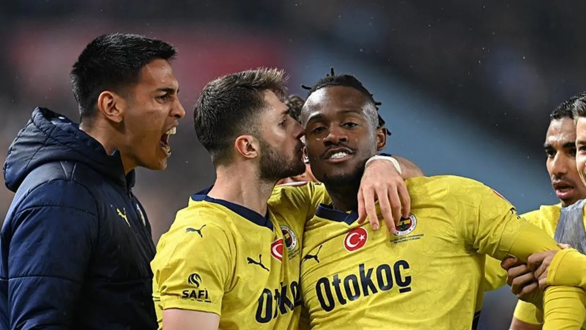 TAKVİM'den al haberi! Fenerbahçe'de resim netleşiyor: Futbolcular ve kulübün önemli isimlerinin net tavrı yönetimin kararında etkili olacak
