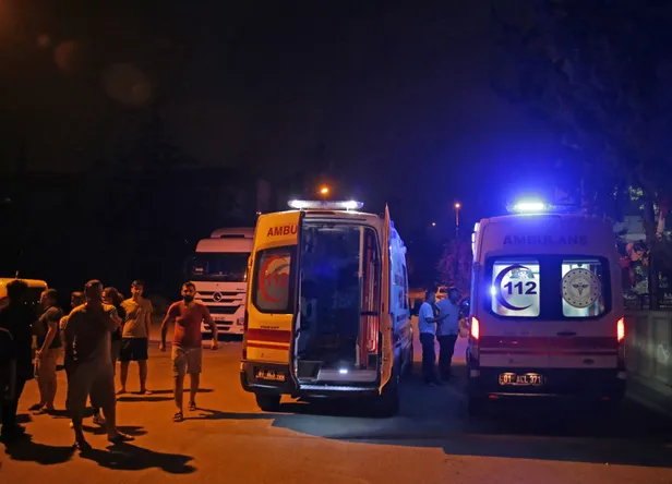 Son dakika: Eşini ve kayınpederini öldürdüğü iddia edilen astsubay gözaltına alındı-3