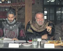 Şükrü Özyıldız yeni rolü için tüm hazırlıkları yaptı!