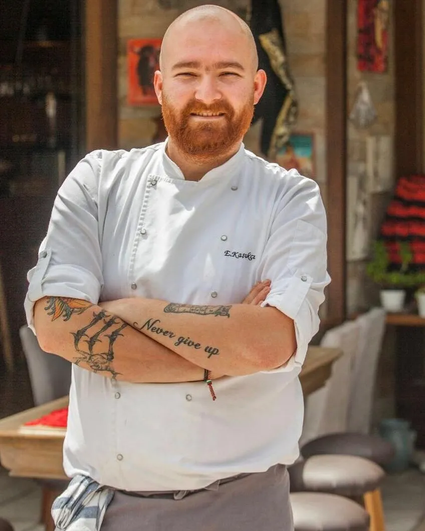 masterchef-sampiyonu-eren-kasikci-evinde-olu-bulundu-supheli-olum-sorusturuluyor-1785340071689.jpg MasterChef şampiyonu Eren Kaşıkçı evinde ölü bulundu: Şüpheli ölüm soruşturuluyor-3