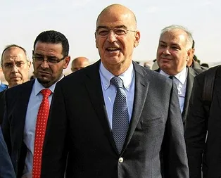 Yunan Dışişleri Bakanı Nikos Dendias, Libyadaki darbeci Hafter ile görüştü