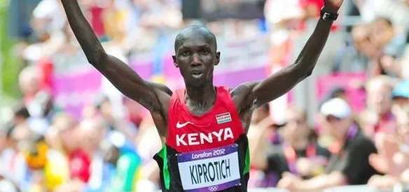BERLİN MARATONU'NDA ERKEKLERDE 31 YAŞINDAKİ KENYALI ATLET WİLSON KİPSANG DÜNYA REKORU KIRDI