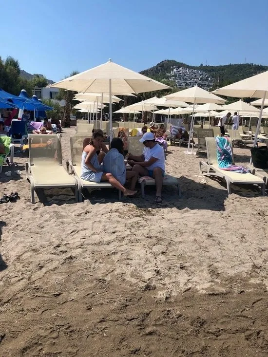 Ekrem İmamoğlu ‘Bir saniye vaktimiz yok’ demişti… Koltuğa bir ay oturmadan bakın nerede ortaya çıktı!-4