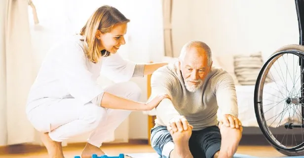 Evde yakınına bakana bin 397 TL