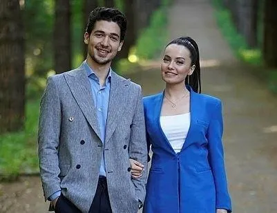 atvnin-yaz-ekranlarina-damgasini-vuracak-olan-icimizdeki-ates-dort-gozle-bekleniyor-1655402777210.jpeg ATV'nin yaz ekranlarına damgasını vuracak olan "İçimizdeki Ateş" dört gözle bekleniyor-2