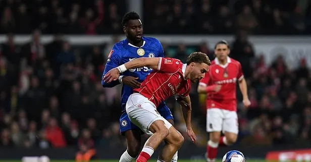 Beşiktaş Chelsea'nin Fransız stoperı Badiashile için harekete geçti