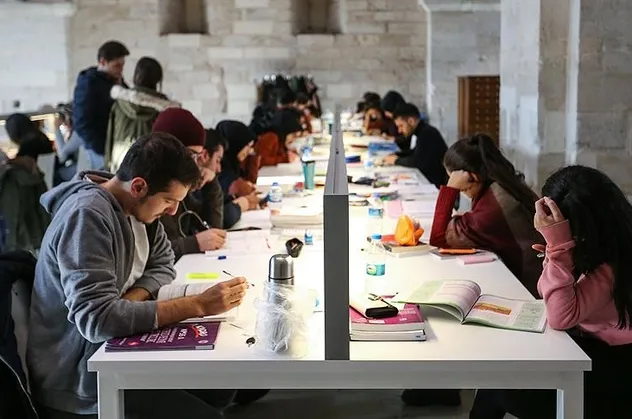 SON DAKİKA! Üniversitelerde yüz yüze eğitim ne zaman başlayacak? İşte önerilen tarih...