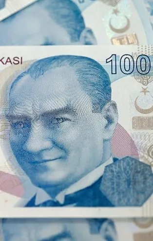 Uzman isim canlı yayında açıkladı: Türk lirasına yapılan manipülatif saldırının zamanlaması manidar