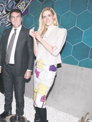Özlem Yıldız ile Hakan Ural, yıllar sonra bir araya geldi-2