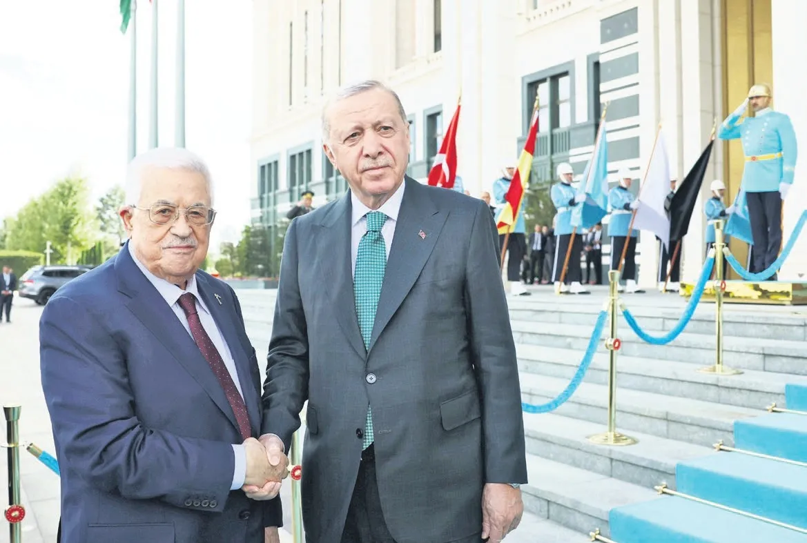 Senaryoyu da senaristi de iyi biliyoruz