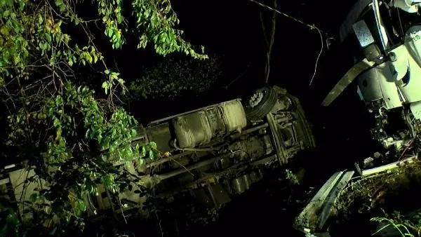 Sarıyer'de feci kaza! TIR kamyona çarptı: 1 ölü 2 yaralı-1