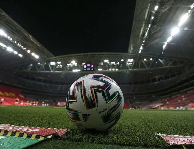 UEFA’dan kınama cezası