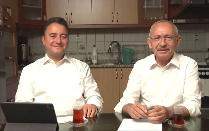 paralel-ittifak-girisiminin-perde-arkasi-kilicdaroglu-babacandan-habersiz-devalilari-chpye-cagirdi-sorun-yok-g-1698301439927.jpeg