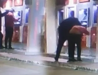 ATM önünde bıçaklı gasp dehşeti!