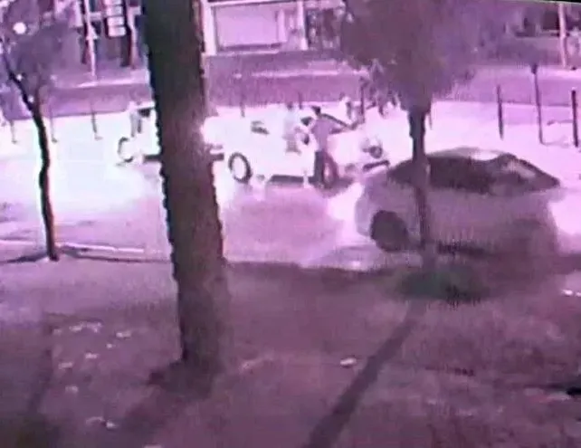 Cinayet gibi kaza: Darp edildi, yola bırakıldı üzerinden...