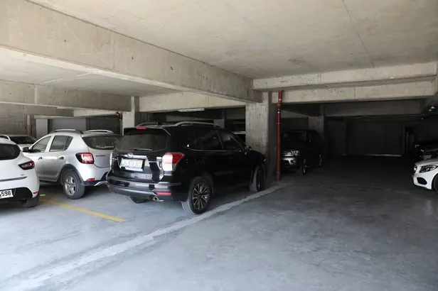 CHP'li İBB'nin genç daire başkanı Şerif Can Ayata sinirlendi Menderes İSPARK otoparkı aynı gün kapatıldı-2