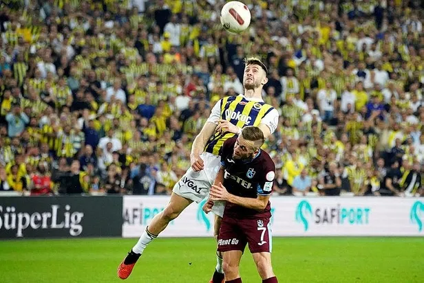meteoroloji-uyarmisti-kadikoyde-firtina-seri-trabzonla-karsilasana-kadar-1699120488993.jpeg Meteoroloji uyarmıştı: Kadıköy'de Fırtına! Seri Trabzon'la karşılaşana kadar sürdü-9