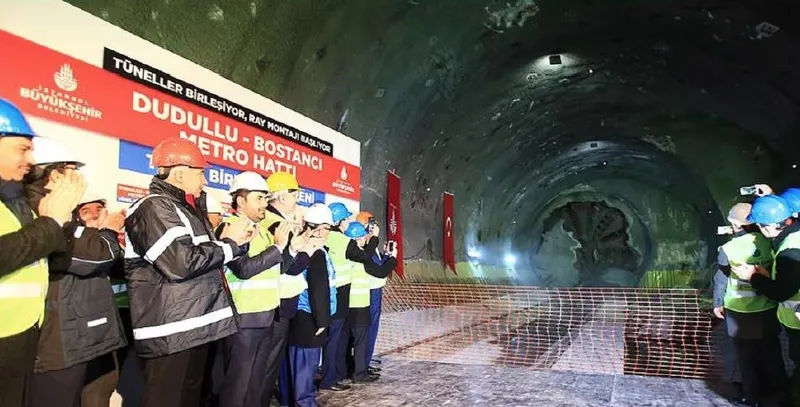 chpli-ibbnin-2019-2024-arasi-tamamladigi-metro-uzunlugu-8-km-1708972970993.jpeg Fena ti'ye aldılar! 5 yılda 8 kilometre metro yapan CHP'li Ekrem İmamoğlu animasyon filmine konu oldu-14