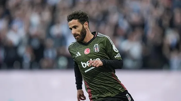 İstikrar abidesi Rafa Silva