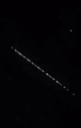 Starlink uyduları Türkiye semalarında! Peş peşe çok sayıda ilde görüntülendi