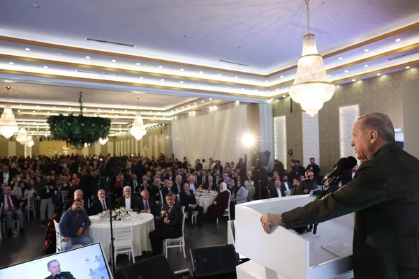 baskan-erdogan-turkiye-yuzyilinin-romanini-sizlerle-birlikte-yazacagiz-1680992269837.jpeg Başkan Erdoğan: "Türkiye Yüzyılının romanını sizlerle birlikte yazacağız"-3