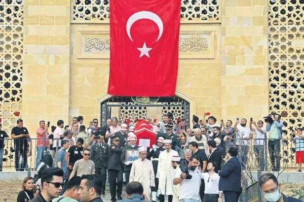 Pençe-Kilit Operasyonu şehitlerine son veda! Şehidin vasiyeti: Arkamdan ağlamayın!-7