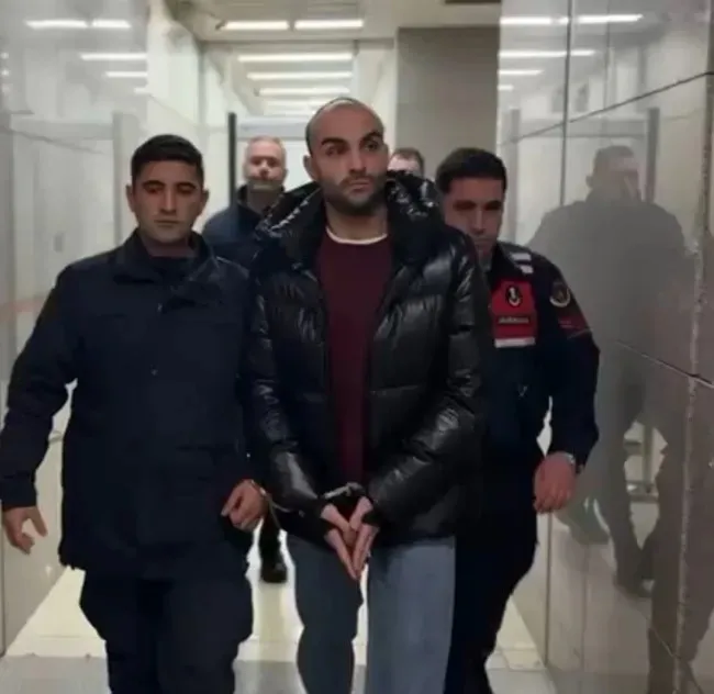 uyusturucu-testi-pozitif-cikmisti-spiker-ela-rumeysa-cebeci-ve-sercan-yasar-ifade-verdi-1765989172148.jpeg Uyuşturucu testi pozitif çıkmıştı! Yeniden ifade veren Ela Rümeysa Cebeci tutuklandı-3