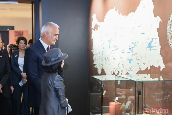 Japon Prenses Akiko'nun tırnaklarında dikkat çeken detay! Tırnağında bayrak gönlünde Türkiye - 2