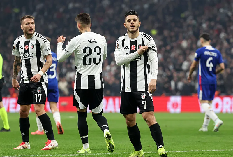 Beşiktaş’ım OLEY!