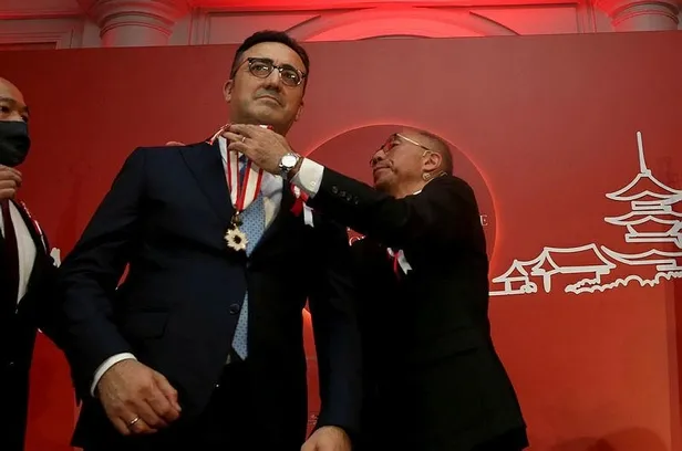 turk-hava-yollari-yonetim-kurulu-baskani-ilker-ayciya-japonya-devlet-nisani-1636750959598.jpeg