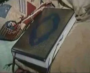 Teröristler Kur’an-ı Kerim’in içine bomba yerleştirdi