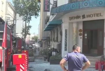 Fatih'te bir otelde yangın