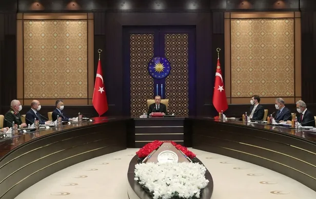 gozler-o-aciklamalarda-kabine-toplantisi-ne-zaman-saat-kacta-yapilacak-10-ekim-2022-kabine-toplantisi-konulari-1665381228105.jpg Gözler o açıklamalarda! Kabine Toplantısı ne zaman, saat kaçta yapılacak? 10 Ekim 2022 Kabine Toplantısı konuları, kararları neler?-4