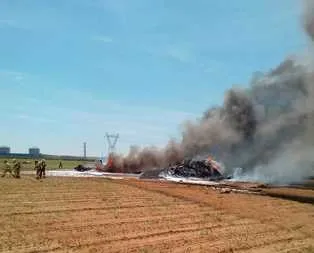 İspanya’da askeri uçak yere çakıldı