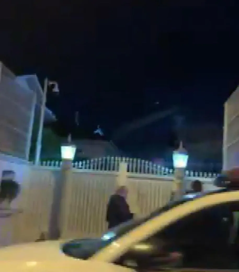 istanbul-bogazinda-dumen-arizasi-yapan-gemi-karaya-oturdu-1777330999169.jpeg İstanbul Boğazı'nda dümen arızası yapan gemi karaya oturdu-4