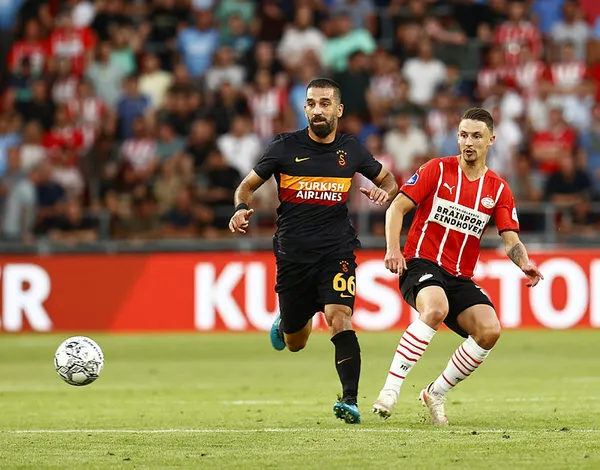 1633693626723.jpg Galatasaray'da Fatih Terim'den Arda Turan kararı-2