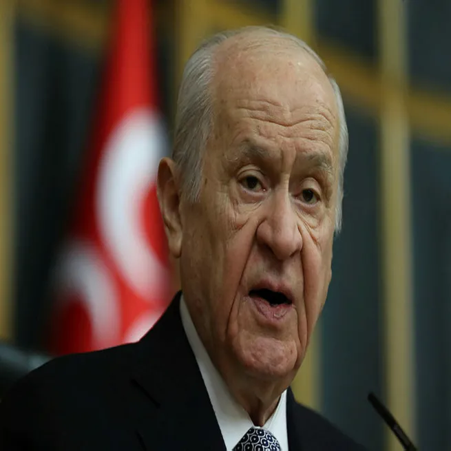 MHP Lideri Devlet Bahçeliden Fenerbahçe-Konyaspor maçındaki hükümet istifa sloganlarına sert tepki! Bahçeli Beşiktaş üyeliğinden istifa etti