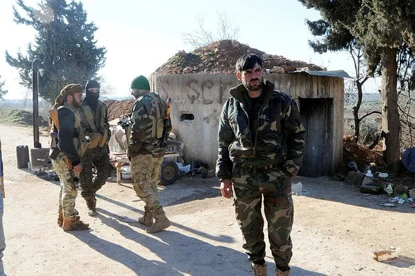 Afrin'in batısındaki köy teröristlerden temizlendi-7