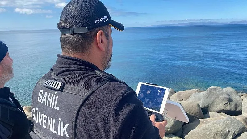 Çanakkale'de göçmenleri taşıyan bot battı! Çok sayıda ölü var-3