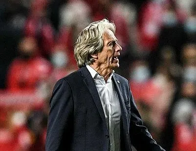 Fener dümeni Jesus’a kırdı