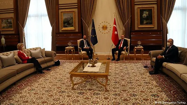 son-dakika-baskan-erdogan-ab-konseyi-baskani-charles-michelle-gorustu-turkiye-ile-goc-yukunu-kaldiramaz-1629648171896.jpg SON DAKİKA: Başkan Erdoğan AB Konseyi Başkanı Charles Michel'le görüştü: Türkiye ile göç yükünü kaldıramaz-6