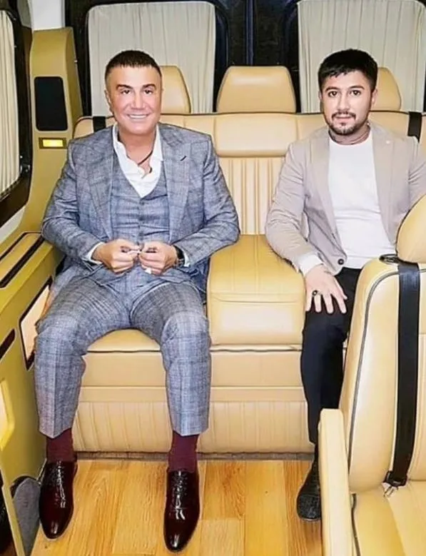 Sedat Peker'in elebaşı olduğu suç örgütü üyelerinin silahlı kavgasındaki şüpheliler adliyeye sevk edildi-3