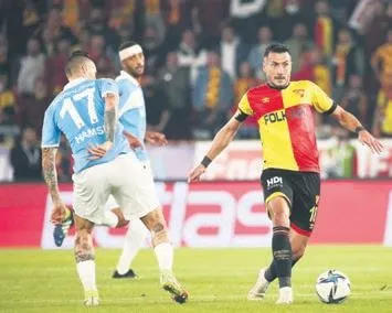 fenerbahce-bordeauxun-hondurasli-sag-kanat-oyuncusu-alberth-elise-talip-oldu-1657407210210.jpeg Fenerbahçe Bordeaux’un Honduraslı sağ kanat oyuncusu Alberth Elis’e talip oldu-14